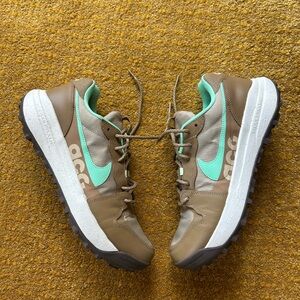 Men’s Nike ACG Lowcate Limestone Sneakers